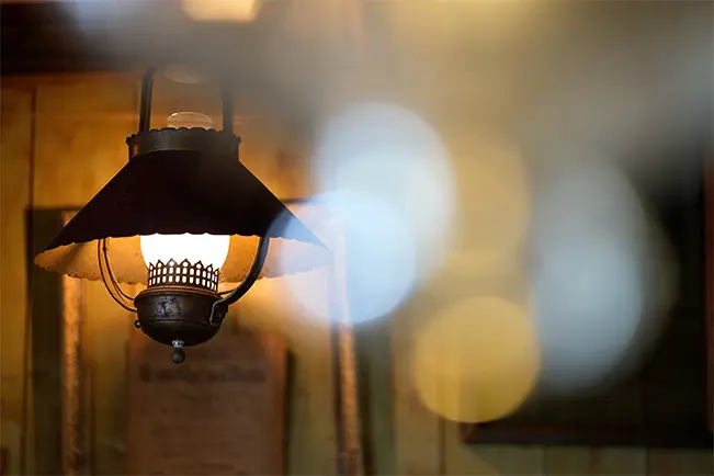 Decorative lamp with blurred lights